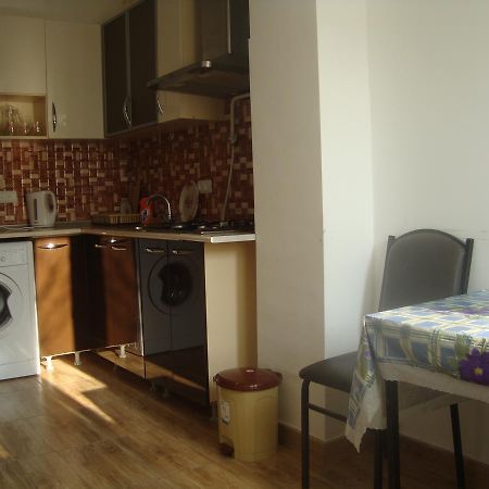 Apartments Azatutyan Avenue 9, Кв 19 Erevan Esterno foto