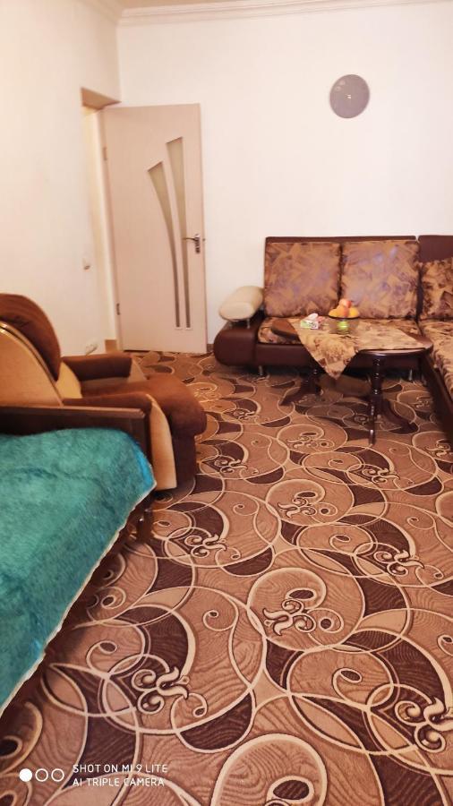 Apartments Azatutyan Avenue 9, Кв 19 Erevan Esterno foto