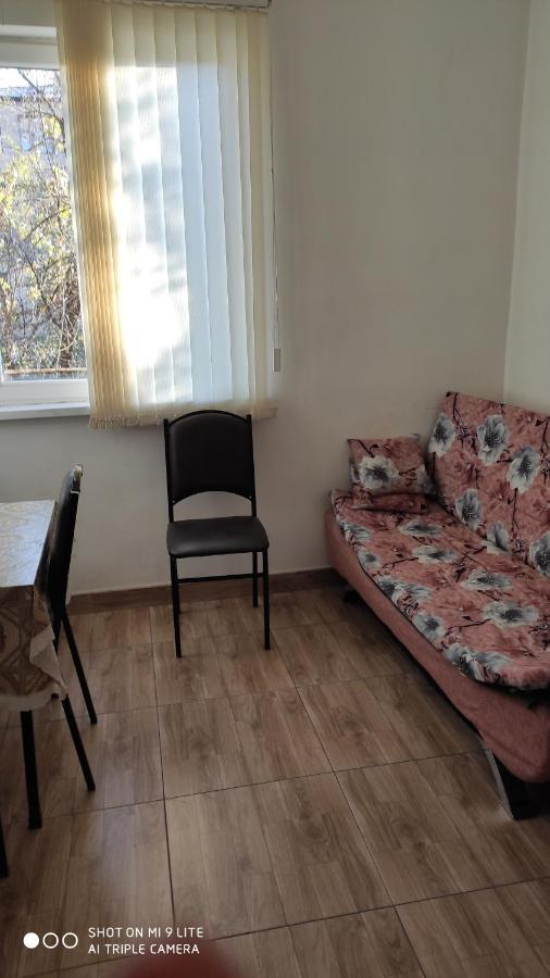 Apartments Azatutyan Avenue 9, Кв 19 Erevan Esterno foto